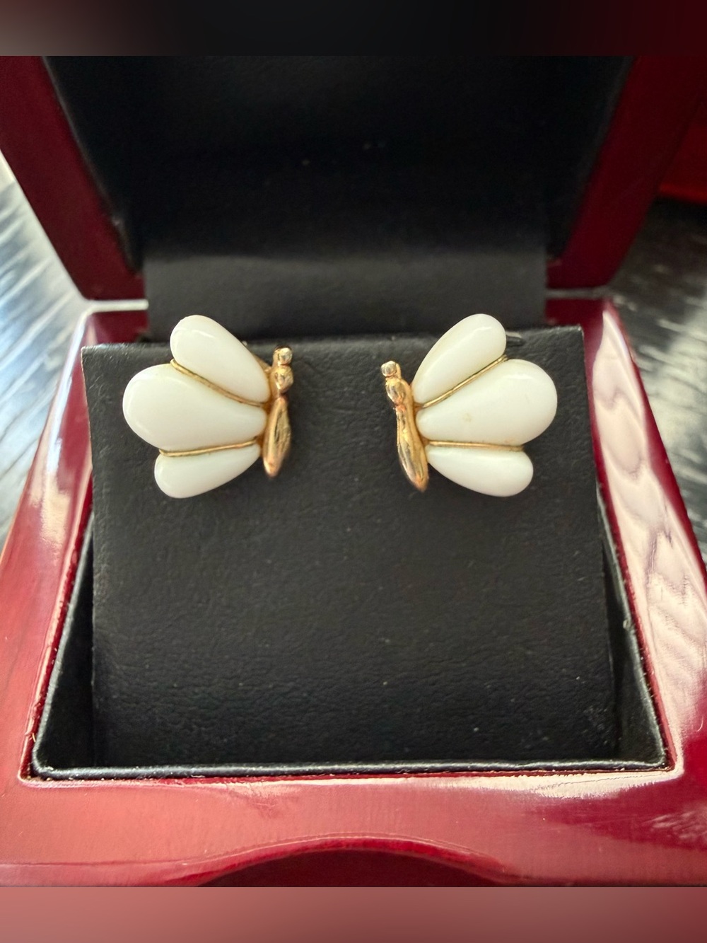Vintage Avon “Gatsby” White and Gold Butterfly Stud Earrings